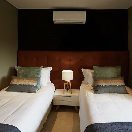 Mhondoro Safari Lodge & Villa Велгефонден Гейм Ризърв Екстериор снимка