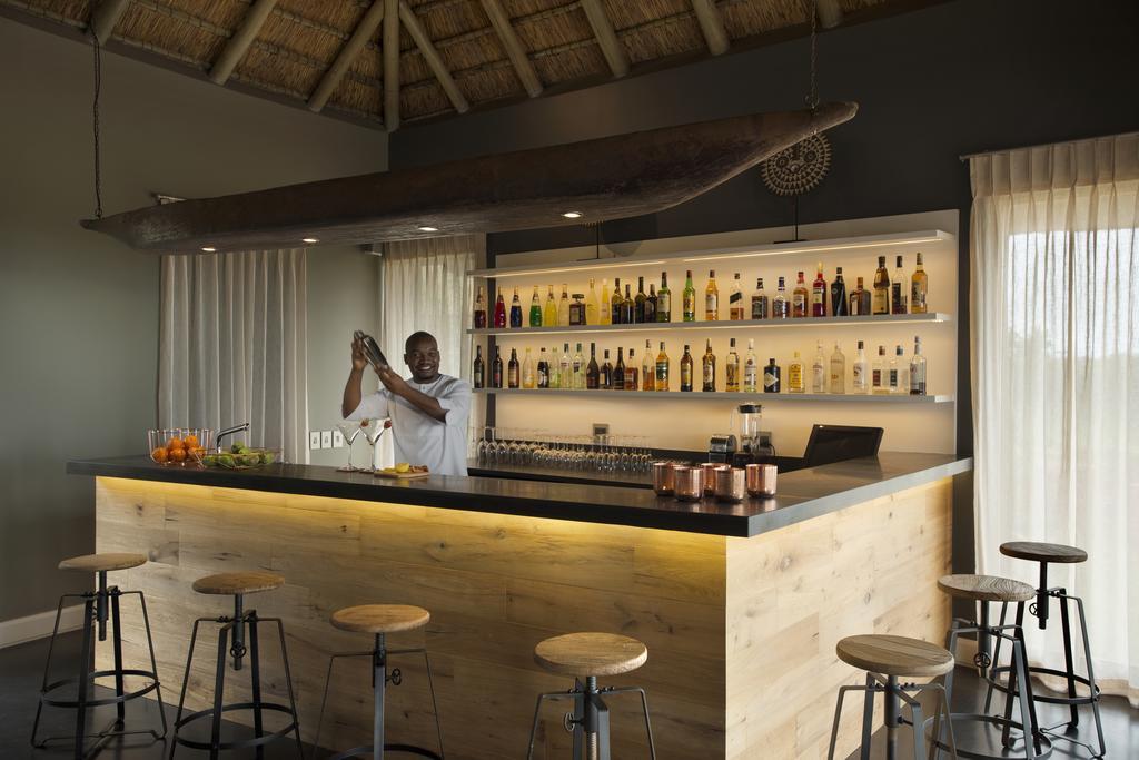 Mhondoro Safari Lodge & Villa Велгефонден Гейм Ризърв Екстериор снимка