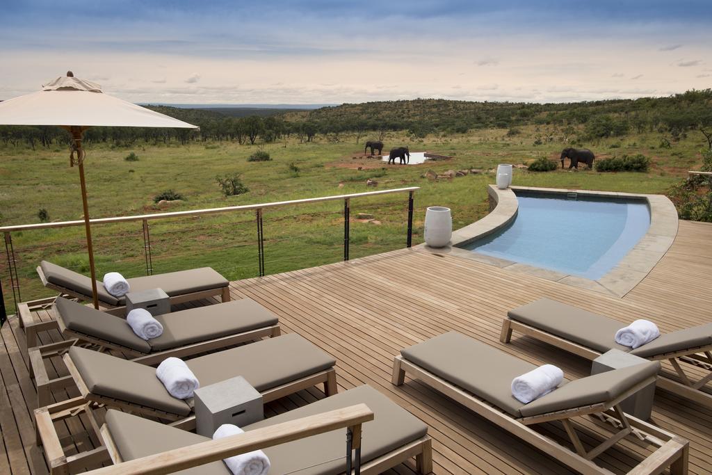 Mhondoro Safari Lodge & Villa Велгефонден Гейм Ризърв Екстериор снимка