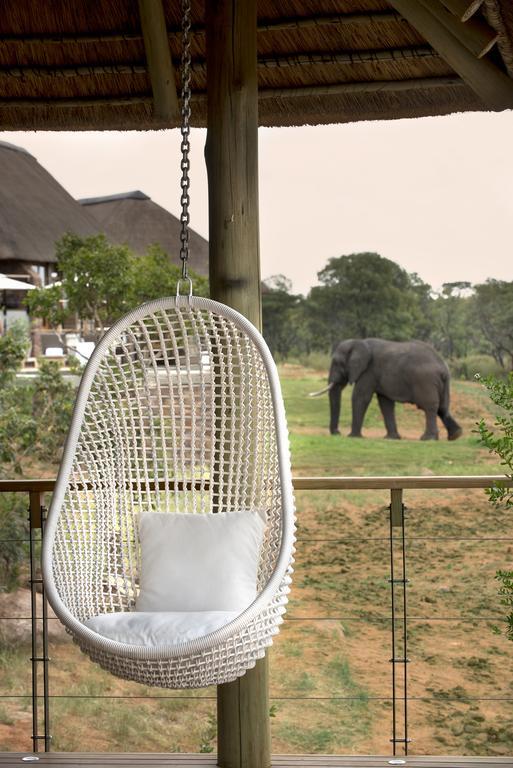 Mhondoro Safari Lodge & Villa Велгефонден Гейм Ризърв Екстериор снимка