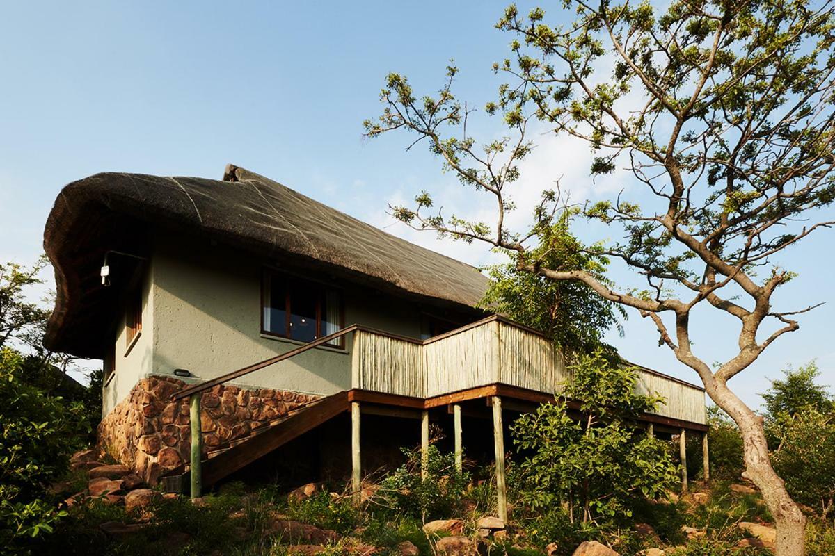 Mhondoro Safari Lodge & Villa Велгефонден Гейм Ризърв Екстериор снимка